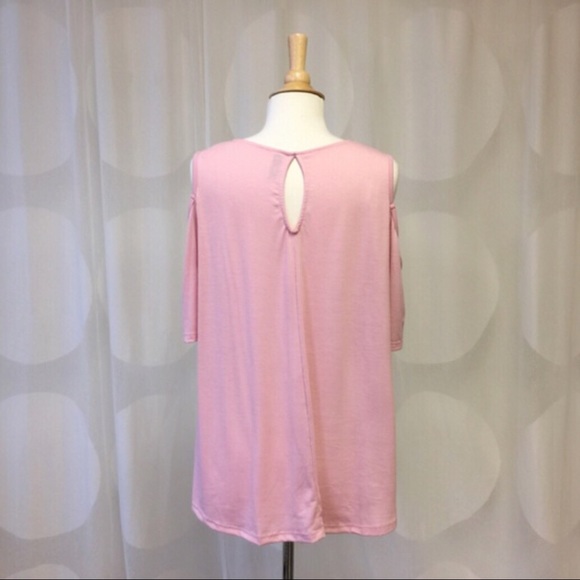 Cold Shoulder Top - Picture 3 of 3